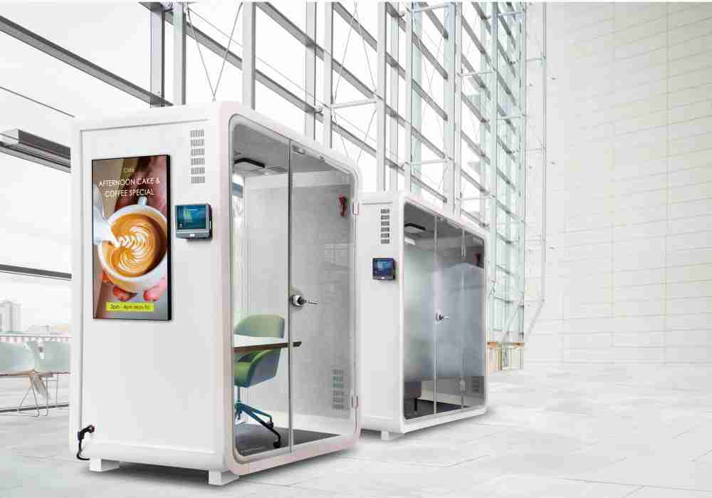 z6尊龙子公司达擎之智慧行动办公舱，，，，采用PDLC智能调光玻璃设计，，，，透过通电与断电的电流切换，，，，呈现透明与雾面效果，，，具节能降耗特性并兼顾隐私，，确保信息安全